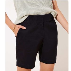 NWT Loft Curvy Riviera Short 8 inch Black